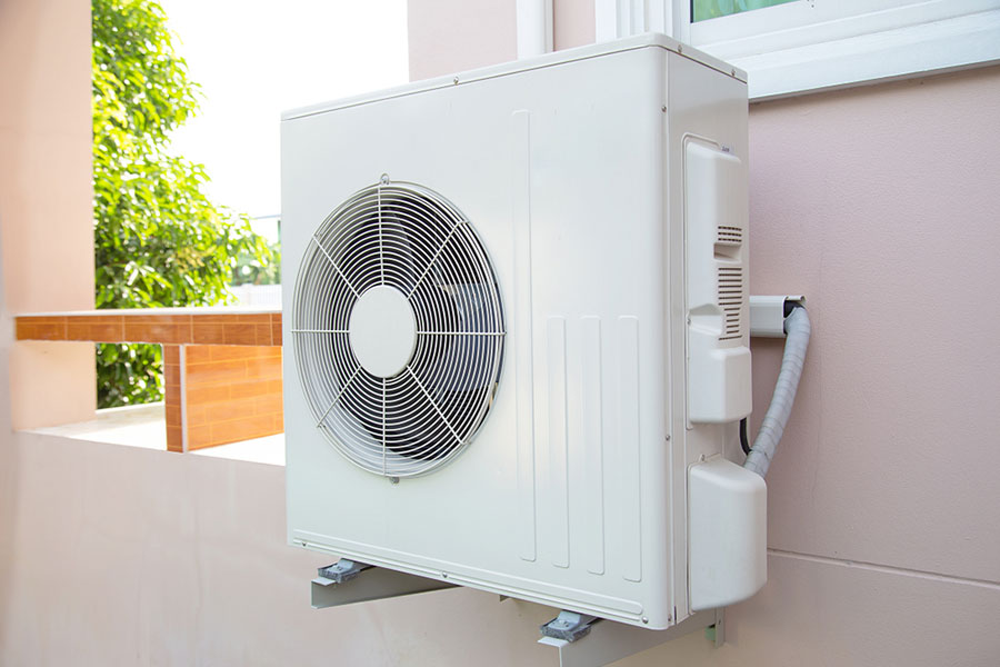 Installation et mise en service d'une pompe à chaleur Atlantic dans une maison 
